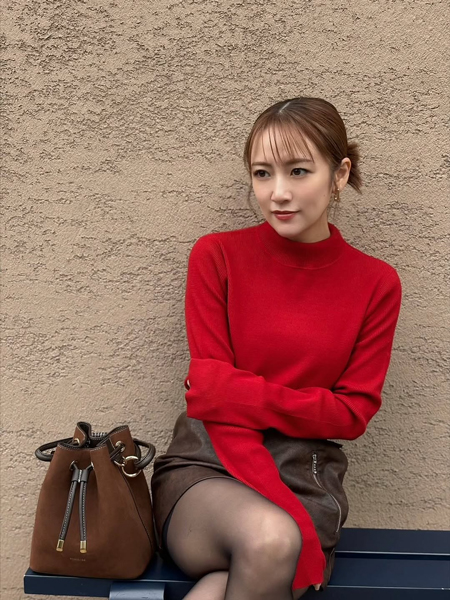 高橋みなみ、美脚あらわなミニ丈コーデでファン魅了！！