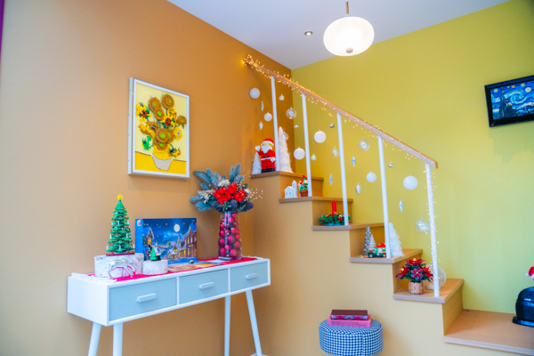 山本美月、百田夏菜子、堀田茜、前田公輝、一ノ瀬颯 がイベントに来場！レゴ(R)ブロック製品でクリスマスを彩るイベント 「Build Your Christmas」開催