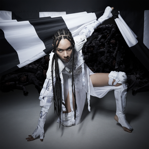 女王蜂「01」「02」がTVスペシャル『アンデッドアンラック Winter編』主題歌に決定。