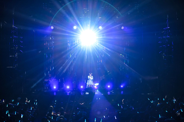 声優アーティスト前島亜美が、初の生バンドを迎えた2ndワンマンライブで全16曲を披露！