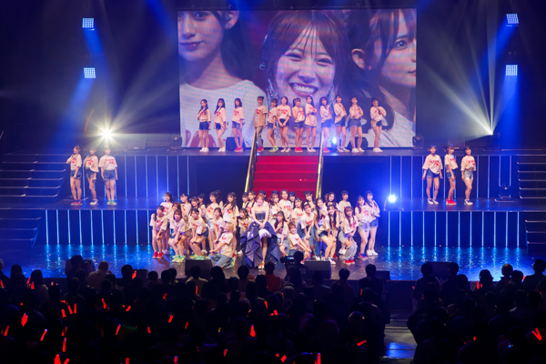 山本彩、渋谷凪咲らも駆けつけた、9年半の軌跡と感謝を刻んだ小嶋花梨卒業コンサート！