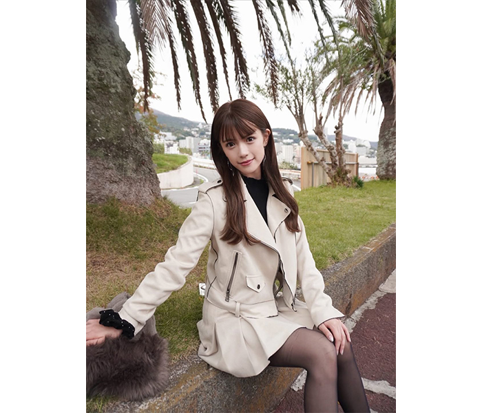 村山優香、秋らしいジャケットコーデでお姉さん感たっぷり！ファン「スキ」「優香ちゃん可愛い」