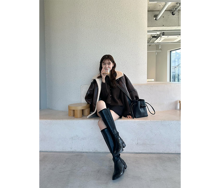 松元絵里花、美脚きわだつカジュアルな秋服コーデを公開！