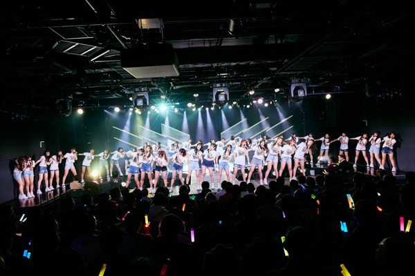 HKT48約4年ぶりの全国ツアー開催、企業タイアップやチーム昇格などをサプライズ発表！「HKT48劇場 14周年記念特別公演」オフィシャルレポート