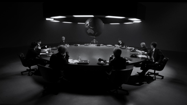 SUPER★DRAGON、Major 4th Singleより表題曲「Concealer」を先行配信！モノクロで描かれたミステリアスなMVも公開！