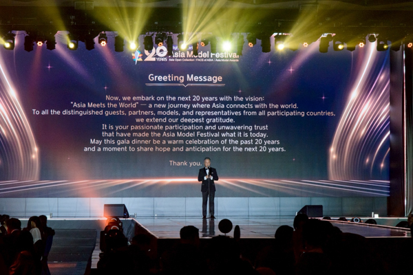 ウエディングドレス・タキシードブランドTAKAMI BRIDALが韓国・Asia Model Festivalに衣裳提供