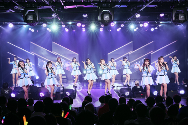 HKT48約4年ぶりの全国ツアー開催、企業タイアップやチーム昇格などをサプライズ発表！「HKT48劇場 14周年記念特別公演」オフィシャルレポート