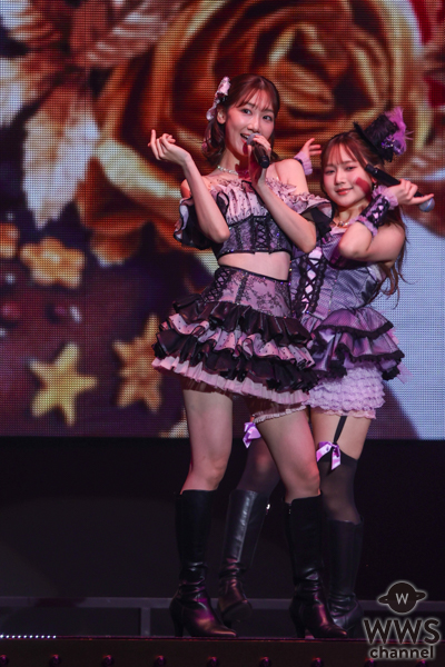 【写真特集】元AKB48・柏木由紀、美肌チラ見せ色っぽ衣装で「口移しのチョコレート」を熱唱!<AKB48 20th Year Live Tour 2025 in 日本武道館>