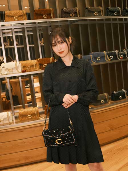 福原遥、コーチ銀座オープニングイベントに登場！