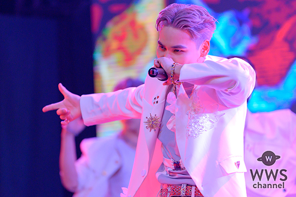 【ライブレポート】Seven Deuce、王子様すぎる純白衣装でパフォーマンス！「メジャーデビュー」サプライズ発表で会場は熱狂！＜Seven Deuce one-man LIVE 2025「Re:RAISE」＞