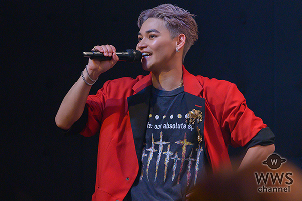 【ライブレポート】Seven Deuce、王子様すぎる純白衣装でパフォーマンス！「メジャーデビュー」サプライズ発表で会場は熱狂！＜Seven Deuce one-man LIVE 2025「Re:RAISE」＞