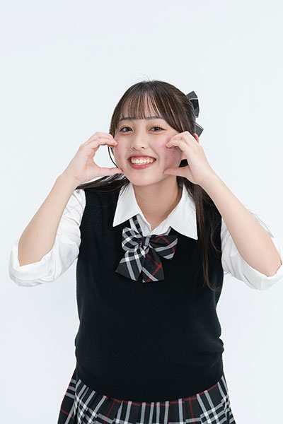 超女子高校生オーディション2025ファイナリスト10名が制服衣装で登場！ 〈超十代 -ULTRA TEENS FES-2025@NAGOYA〉