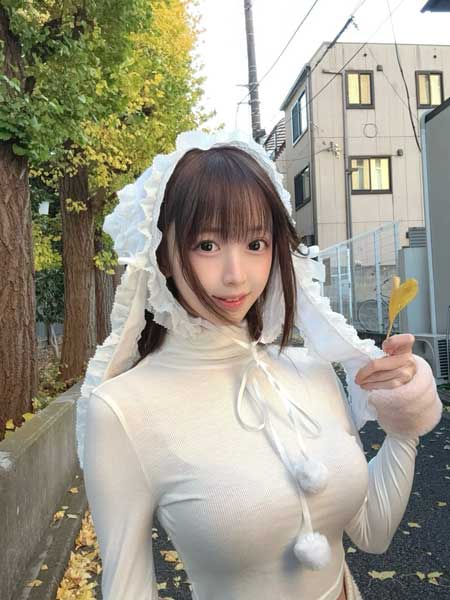 「めっちゃカワイイ」Yami、圧巻の美スタイルあらわなホワイトコーデにファン絶賛！