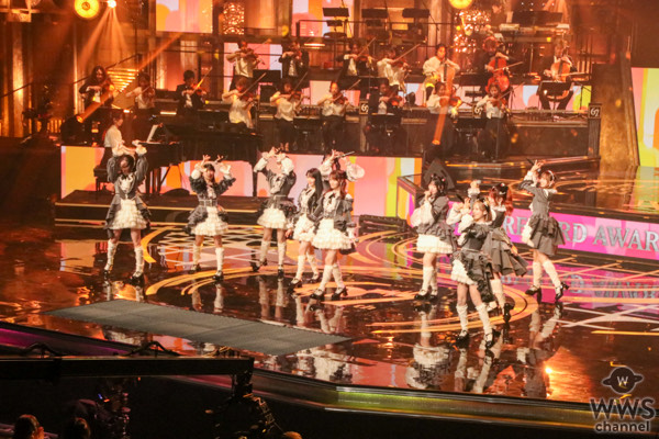 指原莉乃号泣寸前？=LOVEが話題の「とくベチュ、して」を披露【レコ大】〈第67回 輝く! 日本 レコード大賞〉