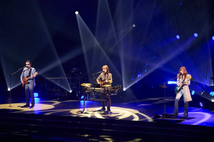 THE ALFEEデビュー51周年！105回目の日本武道館ライブ。ロックバンドとして最多記録更新！前人未到の通算ライブ本数の3000本迄あと７本！