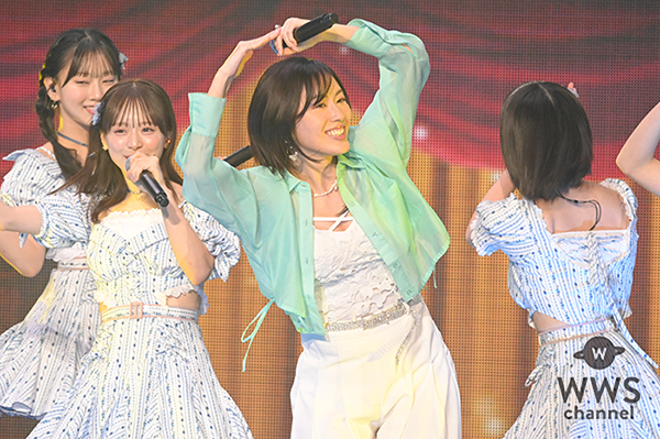 【写真特集】元SKE48・松井珠理奈＆北川綾巴、「パレオはエメラルド」をお揃いのエメラルドグリーン衣装で熱唱！＜AKB48 20th Year Live Tour 2025 in 日本武道館＞