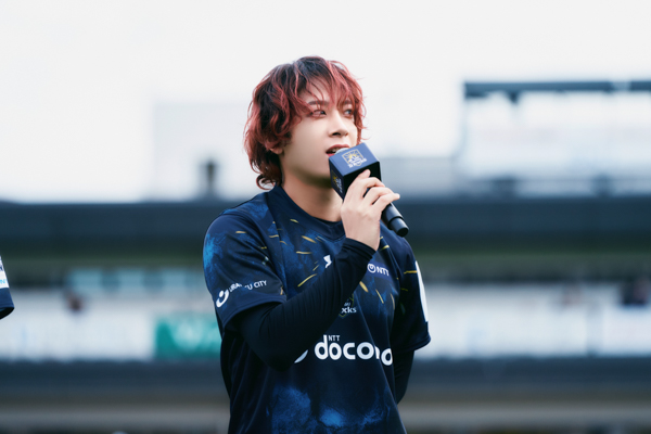 OWVが浦安に登場！ジャパンラグビーリーグワン所属の浦安D-Rocks 2025-26シーズン公式アンバサダーとして、満員の会場でサポーターを前に公式アンバサダー就任のご挨拶！