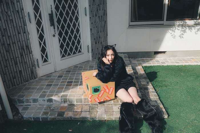 ビジュ爆発！好評のAKB48連載第6弾、正規メンバーに昇格したばかりの19期生・奥本カイリが登場！