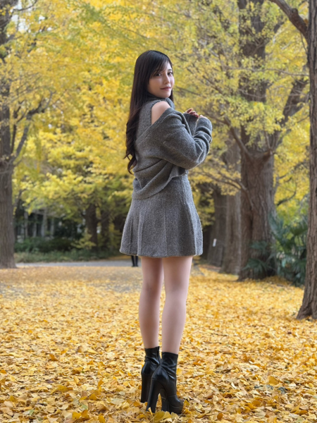 Reina+World、美スタイルあらわな秋コーデにファン絶賛！「秋コーデかわいい」「かわいいっす」