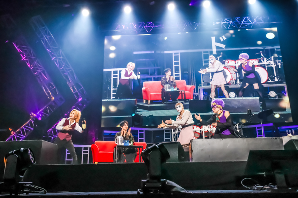 喜矢武豊がガチュピンになり巨大化！？ゴールデンボンバー、ツアーファイナル完走＆新曲配信リリース