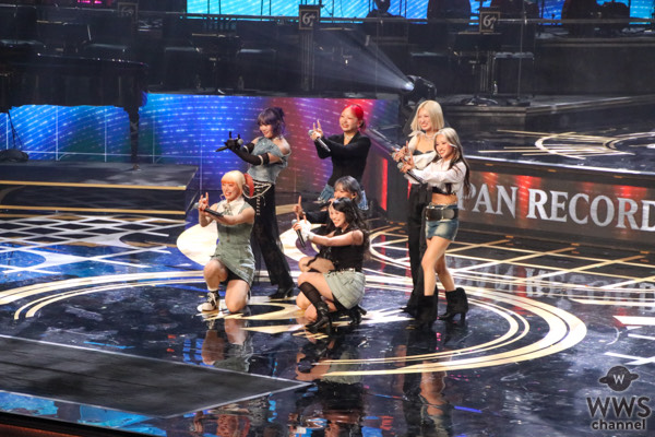 最優秀新人賞はHANA！嬉し涙で「Blue Jeans」を歌い上げる【レコ大】〈第67回 輝く! 日本レコード大賞〉