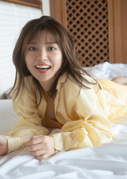 フリーアナウンサーとして活躍中の後藤楽々が最新デジタル写真集をリリース！