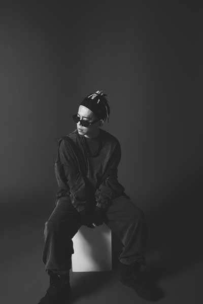 清水翔太、最新アルバム『Pulsatilla cernua』収録曲を全曲歌唱し大熱狂の渦に包まれた6年ぶり大阪城ホールでのツアーファイナル公演が映像化！