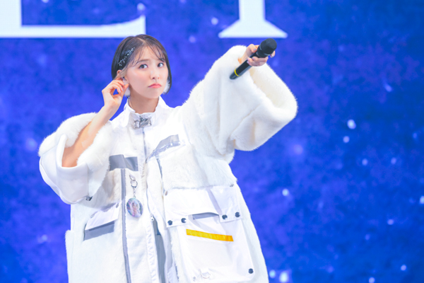 ももクロが冬恒例のワンマンライブ『ももいろクリスマス』を開催。 15回目となる今回のテーマは宇宙旅行。王道と定番を押さえつつも、AIを活用した演出を加えるなど新たなクリスマスライブに！