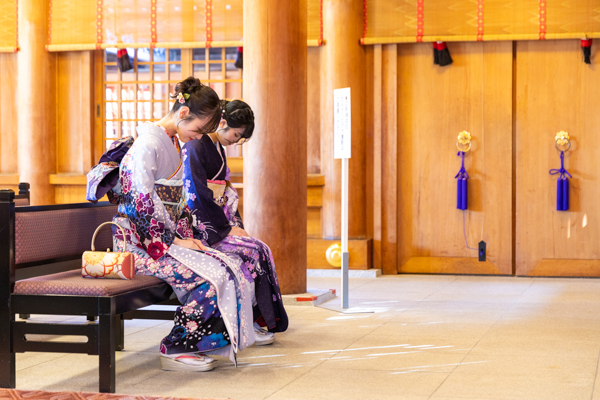 NGT48 杉本萌・⾕⼝陽⾹が NGT48 の地元・新潟縣護國神社で⼆⼗歳のつどいを実施！