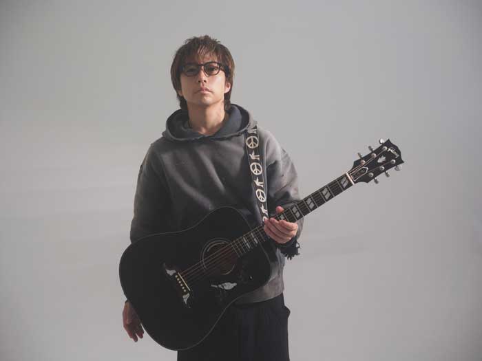 高橋優、メジャーデビュー15周年記念ベストアルバム『自由悟然』を携えたツアー15th ANNIVERSARY SPECIAL LIVE TOUR 2025-2026「自由たる覚悟、然として奏ず」がスタート！