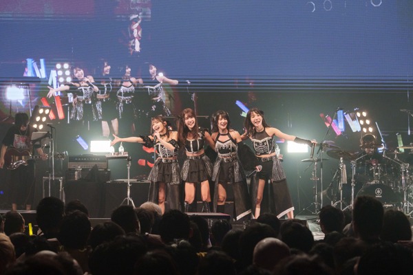 #2i2、12月6日のツアーファイナル『Pages of Us』をもって解散、意味のある言葉を歌うアイドルとして歩んだ5年間に幕