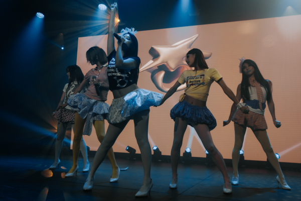 PSYCHIC FEVER＆f5ve　ロサンゼルスにて熱狂のパフォーマンスを披露！