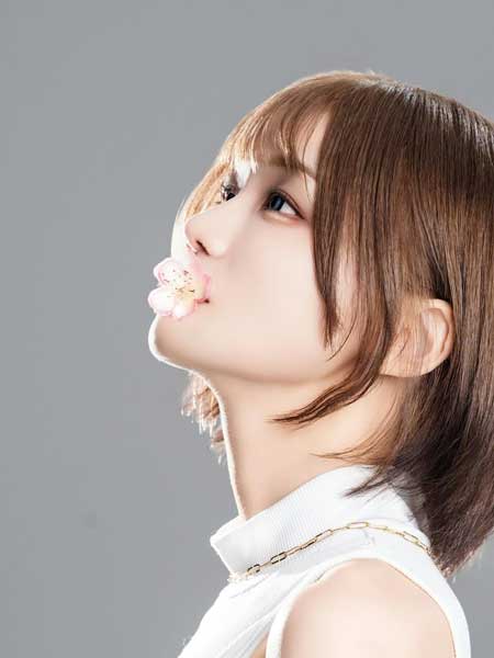 ビジュ最強！みもれもん、美くびれ際立つカッコいい姿公開！