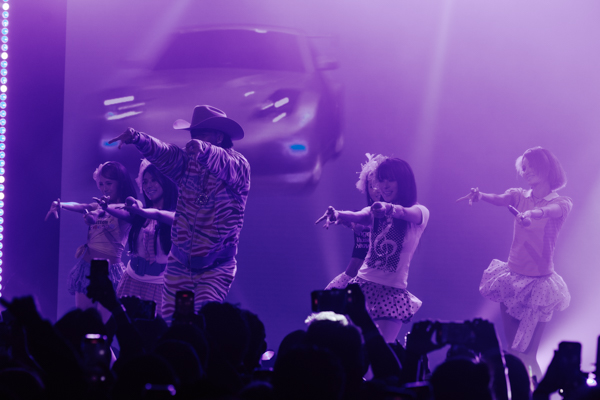 PSYCHIC FEVER＆f5ve　ロサンゼルスにて熱狂のパフォーマンスを披露！