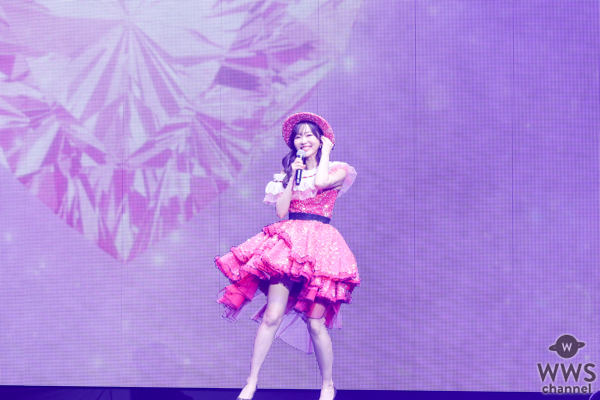 【写真特集】元AKB48・指原莉乃、輝くフリルドレス姿で神パフォーマンス！「それでも好きだよ」を熱唱！＜AKB48 20th Year Live Tour 2025 in 日本武道館＞