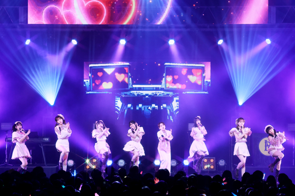 BEYOOOOONDS「LIVE BEYOOOOONDS 3rd」レポート　新曲「ポジティブプログラム」で幕開け