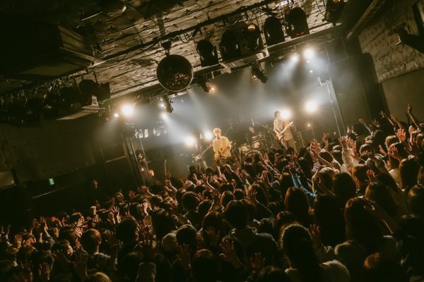 Sakurashimeji、自身主催の対バンツアー『Sakurashimeji Live Tour 2025「唄と謳」』完走！みんなと音楽を楽しんでいる喜びやこのライブに懸ける気合いの溢れる公演に！