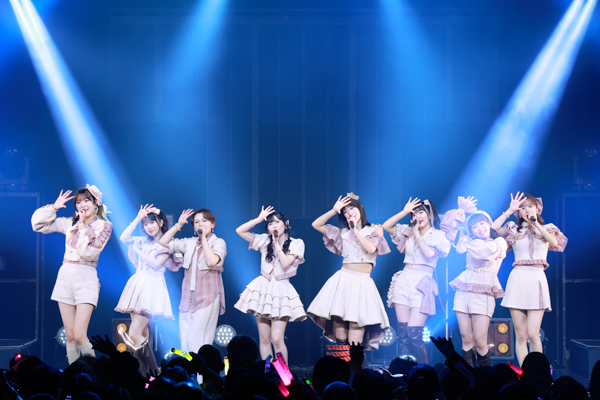 BEYOOOOONDS「LIVE BEYOOOOONDS 3rd」レポート　新曲「ポジティブプログラム」で幕開け