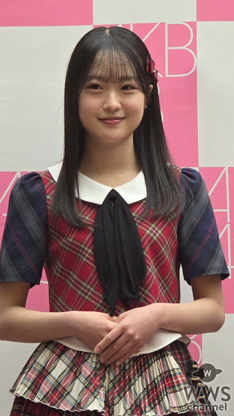 未来のセンター登場！？推し候補続出の予感、AKB48 21期研究生がタータンチェックのミニスカート衣装で登場！＜高橋舞桜・田中沙友利・牧戸愛茉・森川優・渡邉葵心＞