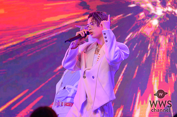 【ライブレポート】Seven Deuce、王子様すぎる純白衣装でパフォーマンス！「メジャーデビュー」サプライズ発表で会場は熱狂！＜Seven Deuce one-man LIVE 2025「Re:RAISE」＞