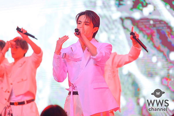 【ライブレポート】Seven Deuce、王子様すぎる純白衣装でパフォーマンス！「メジャーデビュー」サプライズ発表で会場は熱狂！＜Seven Deuce one-man LIVE 2025「Re:RAISE」＞