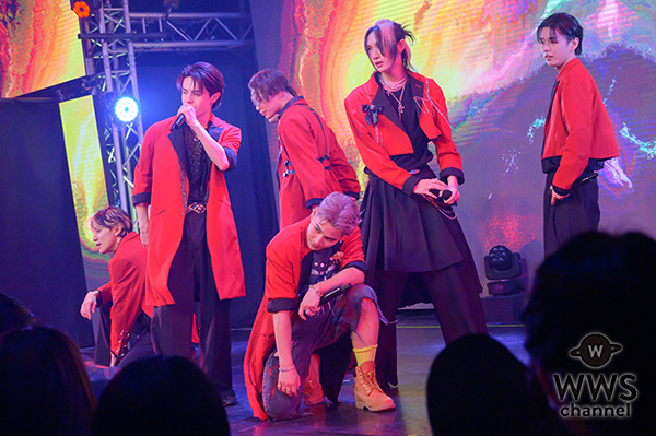 【ライブレポート】Seven Deuce、王子様すぎる純白衣装でパフォーマンス！「メジャーデビュー」サプライズ発表で会場は熱狂！＜Seven Deuce one-man LIVE 2025「Re:RAISE」＞