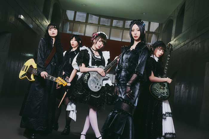 世界的人気のガールズロックバンドBAND-MAID、2025年開催の全国ツアーは全公演ソールドアウトを達成！ファイナルとなる東京ガーデンシアターにて、全世界待望のワールドツアー『BAND-MAID WORLD TOUR 2026』をサプライズ発表！