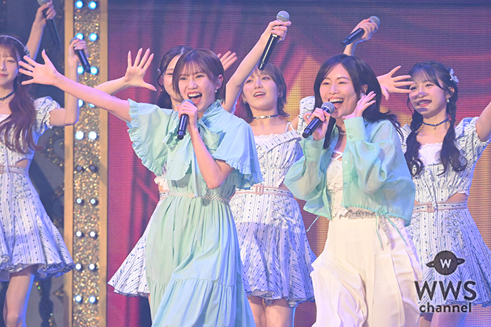 【写真特集】元SKE48・松井珠理奈＆北川綾巴、「パレオはエメラルド」をお揃いのエメラルドグリーン衣装で熱唱！＜AKB48 20th Year Live Tour 2025 in 日本武道館＞