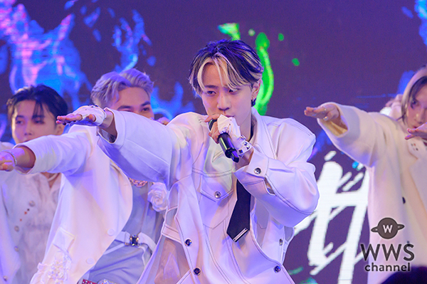 【ライブレポート】Seven Deuce、王子様すぎる純白衣装でパフォーマンス！「メジャーデビュー」サプライズ発表で会場は熱狂！＜Seven Deuce one-man LIVE 2025「Re:RAISE」＞