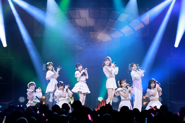 BEYOOOOONDS「LIVE BEYOOOOONDS 3rd」レポート　新曲「ポジティブプログラム」で幕開け