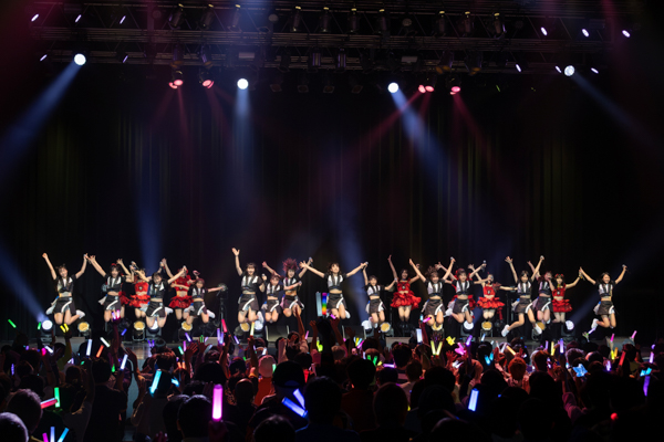 ハロプロ研修生14人がZepp DiverCityに集結！冬曲満載の『Winter Wonderland！』第1部にロージークロニクルも登場