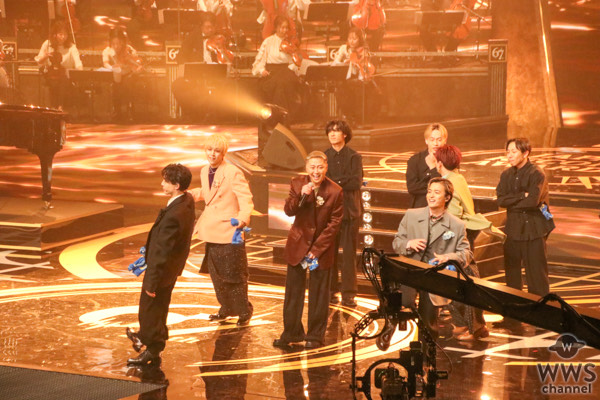 Da-iCE、タオルと大ジャンプで「ノンフィクションズ」熱唱【レコ大】〈第67回 輝く! 日本レコード大賞〉