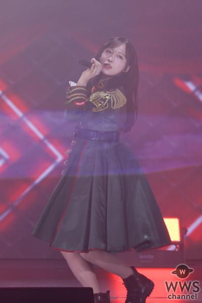 【写真特集】AKB48・小栗有以、ミニ丈デニム衣装でセンター曲「Oh my pumpkin!」を熱唱！＜AKB48 20th Year Live Tour 2025 in 日本武道館＞