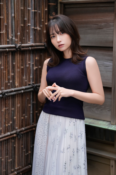 桃月なしこ、『ヤングキングBULL』表紙に！「2025年を締めくくる最後の号に表紙を飾らせていただけて、とても光栄です！」